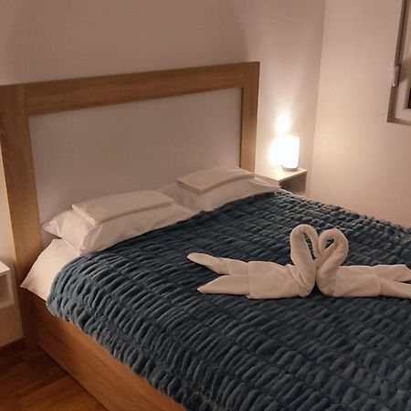 Apartmani Stari Aerodrom Podgorica Kültér fotó