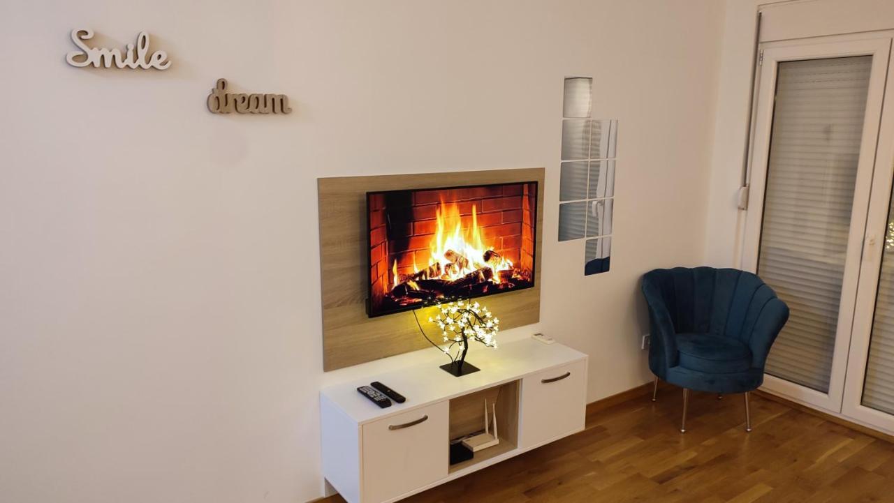 Apartmani Stari Aerodrom Podgorica Kültér fotó